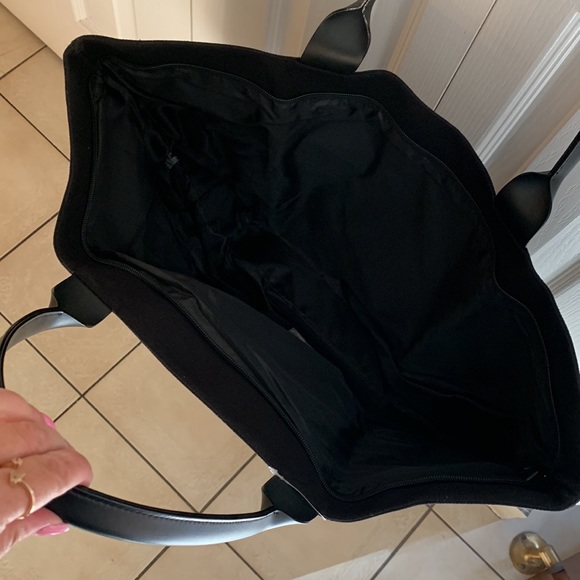 Victoria’s Secret new glitter bag/ make up bag - Picture 3 of 10